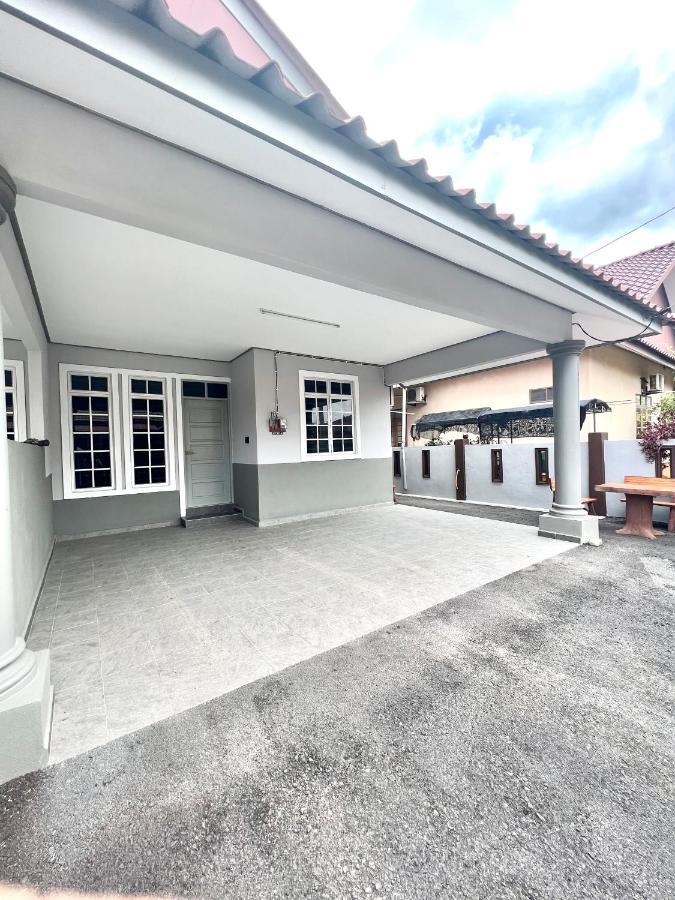 Teratai Homestay 3 Batu Buruk Kuala Terengganu Exterior foto