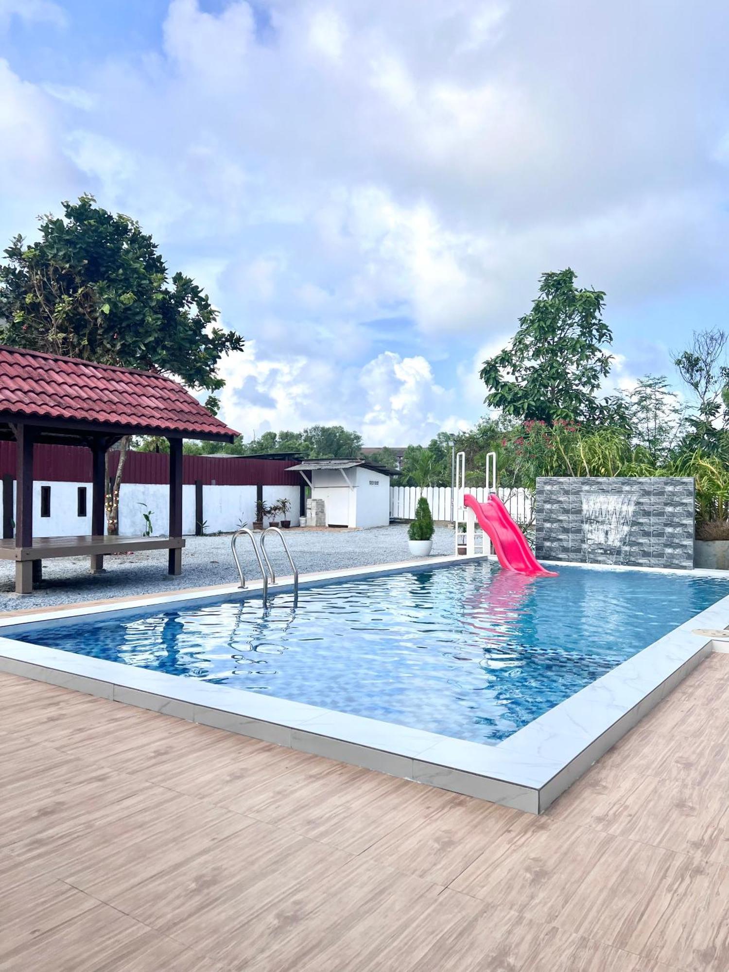 Teratai Homestay 3 Batu Buruk Kuala Terengganu Exterior foto