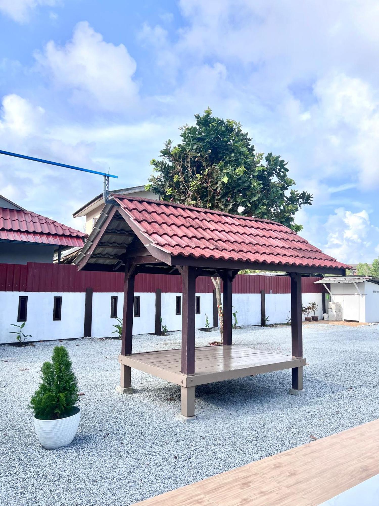 Teratai Homestay 3 Batu Buruk Kuala Terengganu Exterior foto